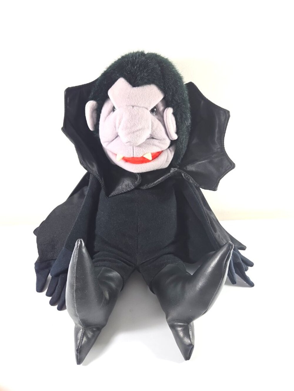 Vintage Folkmanis Vampire Hand Puppet Mouth Moves Halloween Plush Stuffed Animal